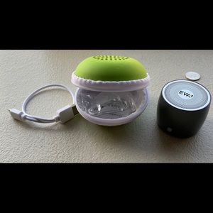 Wireless mini speaker